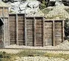 Woodland Scenics 1261 All Scale Retaining Walls (Hydrocal) (3) -- Random Stone