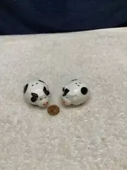 Pig Salt And Pepper Black And White porcelain shakers Set