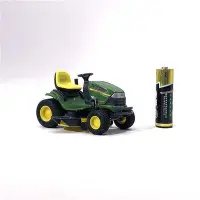 在飛比找Yahoo!奇摩拍賣優惠-散包 工程車拖拉機模型 1：32JohnDeere-Lawn