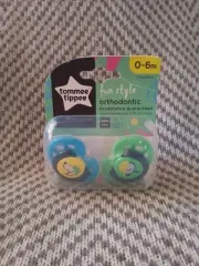 Tommee Tippee Orthodontic Soothers Fun Style 0-6 Months Pacifier Dummies 2 Pack