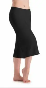 Motionwear 3204 Black Adult Size Petite (Size 0-2) Clamdigger Jazz/Yoga Pants