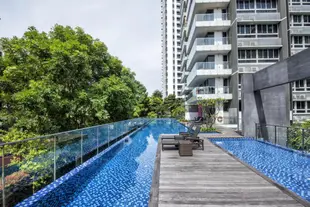 Mercury 2 BR Condo near Orchard Road