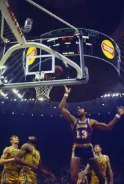 Wilt Chamberlain Of The Los Angeles Lakers 1971 OLD BASKETBALL PHOTO 32