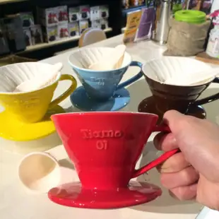 TIAMO V01陶瓷雙色咖啡濾器組 附滴水盤量匙 1-2人。濾杯組➕TIAMO 手沖壺✨內附影片教學🎦✨