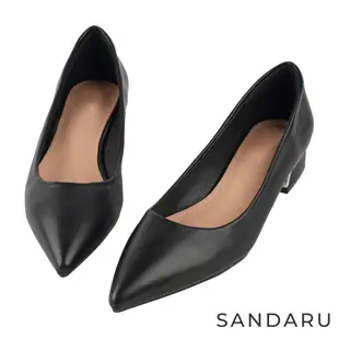 山打努SANDARU-跟鞋 尖頭素面金屬拼接低跟鞋-黑