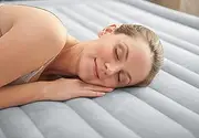 INTEX 67770NZ Dura-Beam Deluxe Comfort-Plush Elevated Air Mattress: Fiber-Tech – Queen Size – Built-in Electric Pump – 18in Bed Height – 270kg Weight Capacity