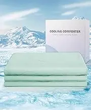 Cooling Comforter Full Size, Ultra Soft Lightweight Down Alternative Blanket, Breathable & Moisture-Wicking for Hot Sleepers, All-Season Bedding (79"x90", Green)
