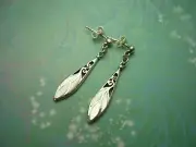 Elegant Vintage Sterling Silver Earrings - Mother or Pearl Shell soft white