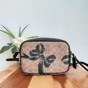 NWT Coach Jamie Camera Bag In Signature Canvas With Bow Print