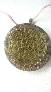 Orgonite pendant Organic an Inorganic Material, Crystals, Copper,quartz In Resin