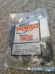 Woody's Hooker Dual Stud Plates 48 Count