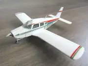 PIPER CHEROKEE ARROW-II "CIVIL" AIRFIX PRO BUILT 1/72