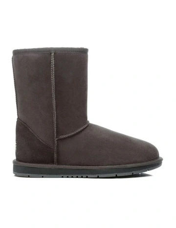 [UGG Australian Shepherd] Short Classic Boots in Chocolate