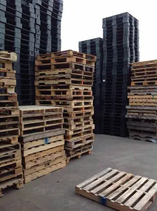{富通行}專營各類尺寸中古 二手 塑膠棧板 木製棧板 長期買賣 好市多 『COSTCO』 中古棧板