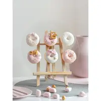 在飛比找ETMall東森購物網優惠-甜甜圈仿真食物拍攝道具金粉婚慶婚禮假蛋糕面包玩具模型櫥窗裝飾