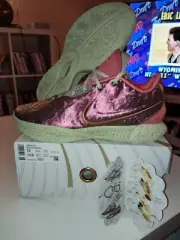 Nike LeBron XXI Queen Conch US12 BNIB. Zoom King James 21