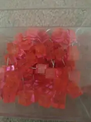 DRAWING PINS pink