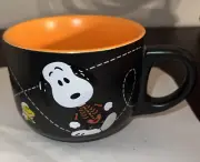 Hallmark Peanuts Snoopy Halloween Mug Skeleton Woodstock Ghost New 2022