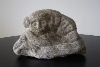 在飛比找Yahoo!奇摩拍賣優惠-原石雕刻藝術品嘉義詹林蕊化石雕猴蘇富比佳士得美術館畫廊台灣素