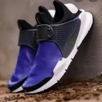 在飛比找蝦皮購物優惠-NIKE SOCK DART SE 911404-400 紫