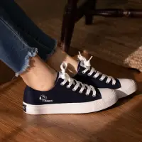 在飛比找momo購物網優惠-【SNOOPY 史努比】綁帶帆布鞋-藍(帆布鞋 經典 女鞋 