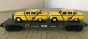 RAIL KING BY M.T.H. 30-7625 AUTO TRANPORT FLAT CAR WITH ERTL ’59 TAXIS, NEW