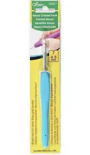 Clover 1046/7 Amour Crochet Hook-Size 7/4.5mm
