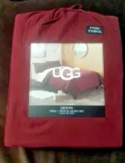 UGG Devon 2-Piece Twin/Twin XL Duvet Cover Set Cabernet Brand NEW! OEKO TEX 100!