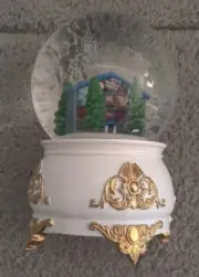 Taylor Swift Rare Lover House Snow Globe Snowglobe IN HAND