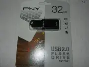 new PNY 32GB black Retract USB2.0 Flash Drive 32 gb usb 2.0