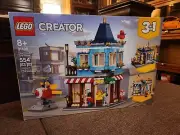 Lego 3 in 1Townhouse & Toy Store set # 31105 Retired Set, factory sealed brand