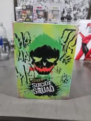 Joker Suicide Squad Iron Studios 1/10 scale Statue Joker Tux with GOLD AK47