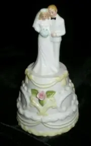 1981 ENESCO Bell Bride & Groom Wedding Cake Topper Cake Shaped Vintage