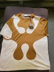 Burberry pastel peach oversized t-shirt (medium)