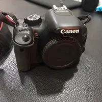 在飛比找蝦皮購物優惠-Canon EOS 550D 機身 + 電池把手 + 旅遊鏡