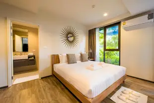 The Deck Phuket Patong Modern Resort
