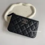 【台灣現貨】全新真品 CHANEL 爆款 黑色 荔枝牛皮 品牌字樣 銀CC 一字 拉鍊 卡包 零錢包 萬用包 AP383