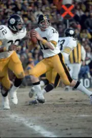 Quarterback Terry Bradshaw Of The Pittsburgh Steelers Nfl 1976 OLD PHOTO 5