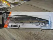 Bomber 4.5" Shallow Runner 15A Fishing Lure - 1/2 Oz - Silver Black Back Orange