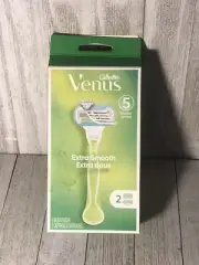 Gillette Venus Extra Smooth Green Women's Razor Handle + 2 Blade Refills