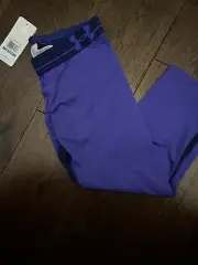 NWT UNDER ARMOUR Youth Girls Heatgear Fitted Crop Capri Leggings XL