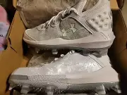 Under Armour UA Harper 8 Elite TPU HOVR Cleats SIZE 8 NIB 3026591-100 Msrp $110