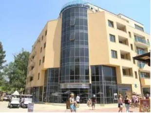 Menada Midia Apartments