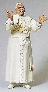 Preiser 45506 G Scale The Pope Figure