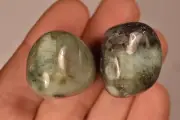 2 *EMERALD* Tumbled Stones 36.7g Healing Crystals, Love Hope Prophecy Wisdom