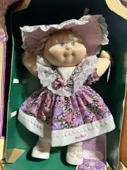 Cabbage Patch Kids 10th Anniversary Edition 1992 Limited edition ZORA MAE doll