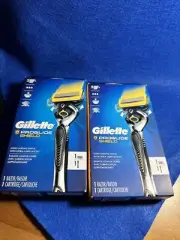 2X Gillette ProGlide Shield Razor for Men, Handle + 1 Blade Refill
