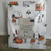 Pottery Barn Kids Peanuts Snoopy Halloween Sheet Set TWIN pumpkin fall