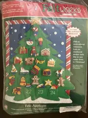 Dimensions Feltworks Advent Calender Christmas Tree count Felt Applique vintage