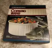CORNINGWARE French White 2 1/2 Qt. Covered Round Casserole - Vintage - 6002262